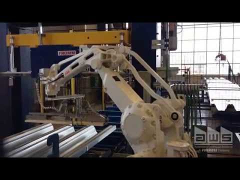Strapping Machine with ABB Robot