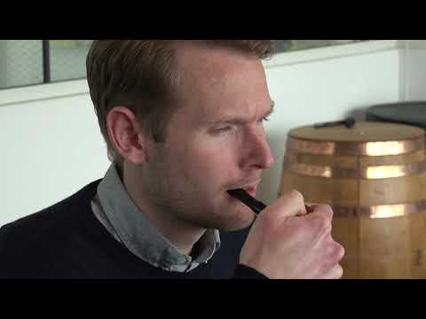 How to fill a pipe - A quick guide for new pipe smokers - English
