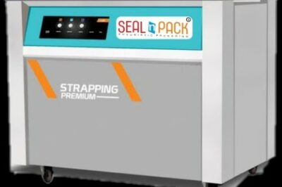 Strapping machine for packaging boxes.