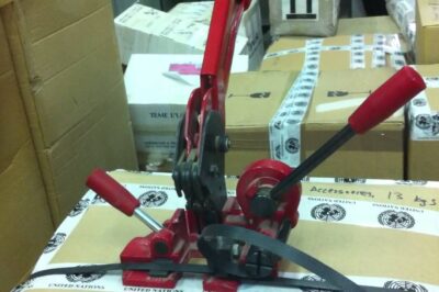 Using a Strapping Machine: A Quick Guide