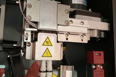 Strapping Machine with Partial Automation