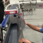 carton rotation conveyor for efficient orientation by multi conveyor.