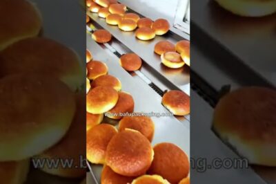 Compact bakery product packaging machines.