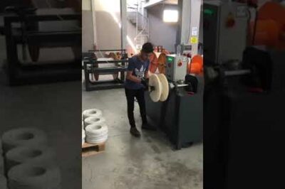 Compact machine for packing cables manually.
