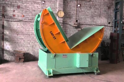 Steel coil upender